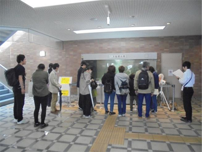 水質監視水槽の説明写真