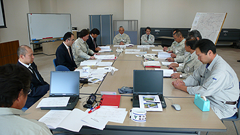 災害対策本部設置・運営訓練の写真